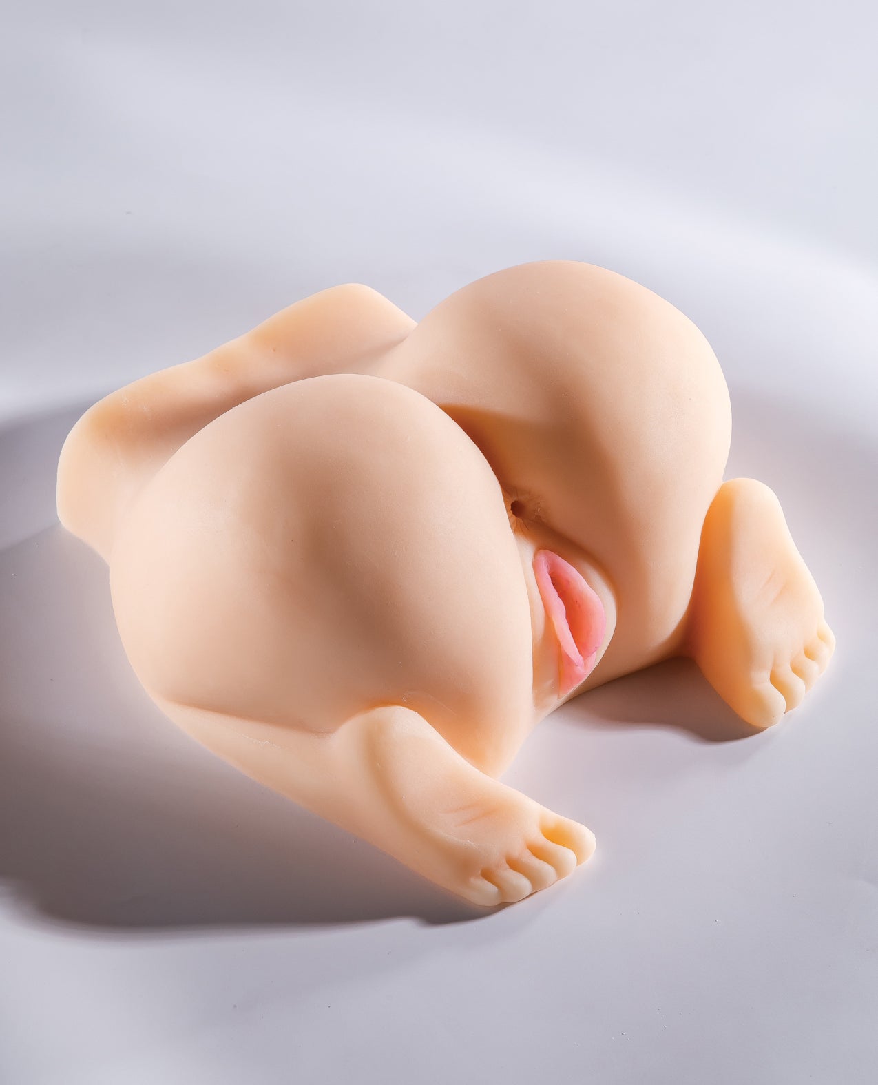 Royal Honeys Hand Free Butt Gina by Full circle usa