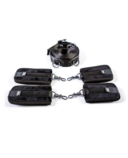 Sei Mio No Chain No Gain Ankle, Hand & Collar Chain Restraint System by Sei Mio