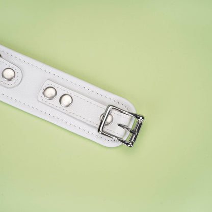 Liebe Seele- Fuji White -Cow Leather Collar and Leash