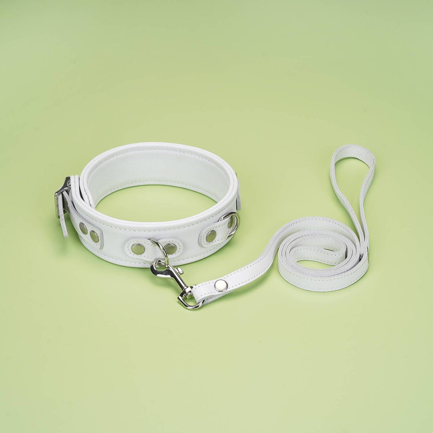 Liebe Seele- Fuji White -Cow Leather Collar and Leash