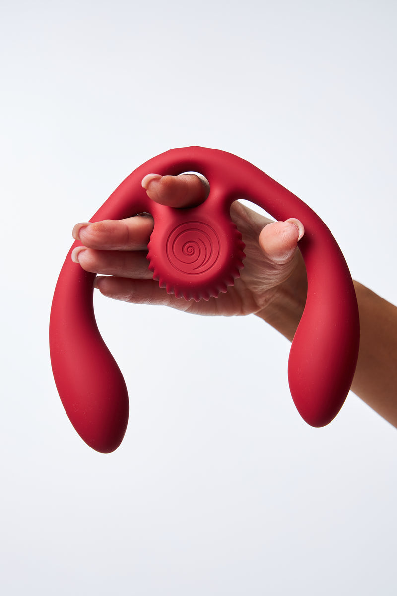 SVibe Snail GIZI Duo Couples Stimulator Burgundy by Amoreo Europe SL